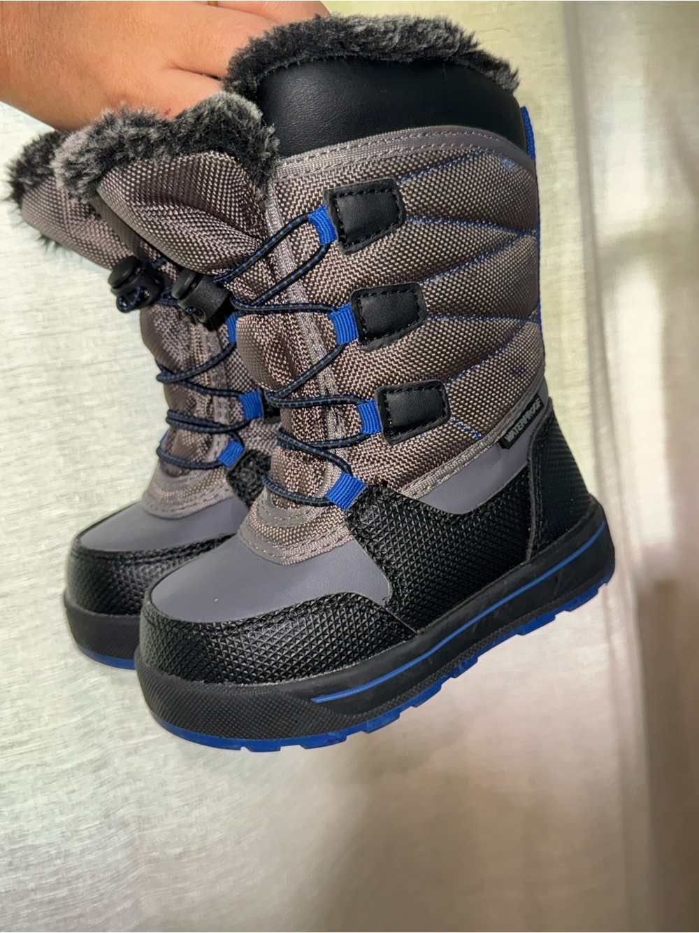wonder nation Grey, Black & Blue Kids Snow Boots|